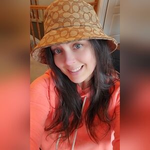 NWOT COACH Signature "C" Jacquard Bucket Hat